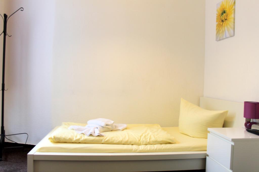 Little Single Room